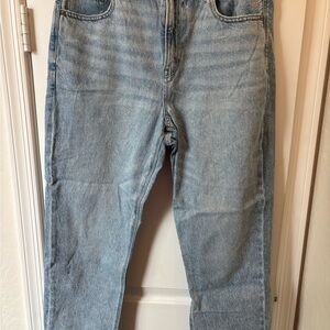 American Eagle Outfitters Light Blue Relaxed Jeans